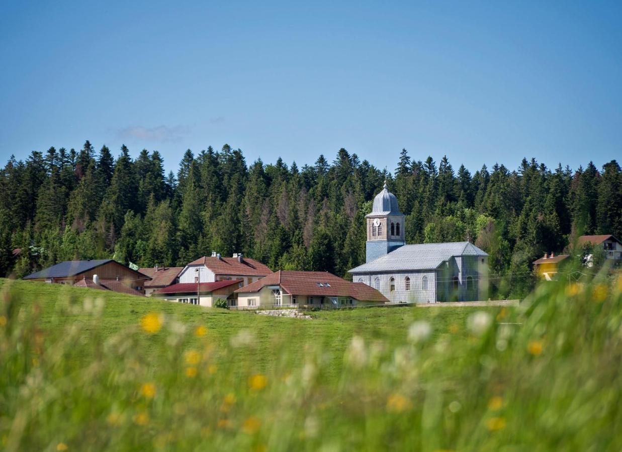 Apartamento Les Loges du Jura 4 étoiles Nanchez Exterior foto